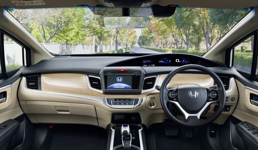  Honda Jade Hybrid 2015 года  (фото 24 из 30)